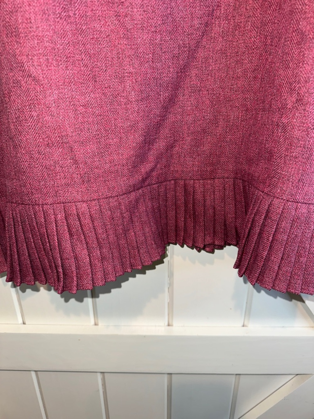 Le Suit Mauve-Pink Tailored Blazer and Skirt Set with Sequin Scarf - Picture 9 of 11